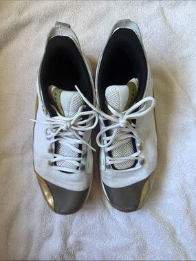 Under Armour Steph Curry 3Z5 NM Gold and White Size 11 Basketball Shoes